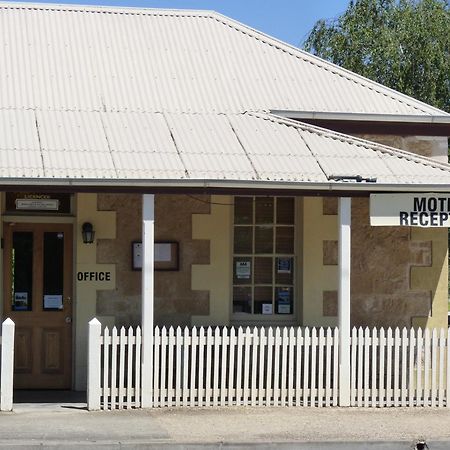 Coonawarra Motor Lodge Penola Bagian luar foto
